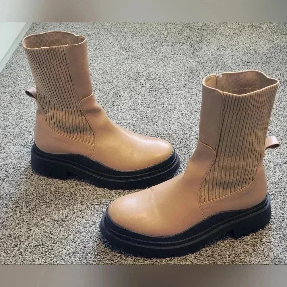 Camel Knitted Panel Wave Sole Chunky Calf High Ankle Boots, womens size 9 - Picture 9 of 12